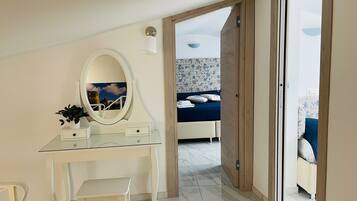 3 chambres, fer et planche Ă repasser, accĂšs Internet, draps fournis