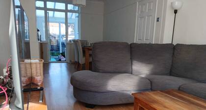 5 bedroom family home close to Gosport ferry to Portsmouth and the New Forrest