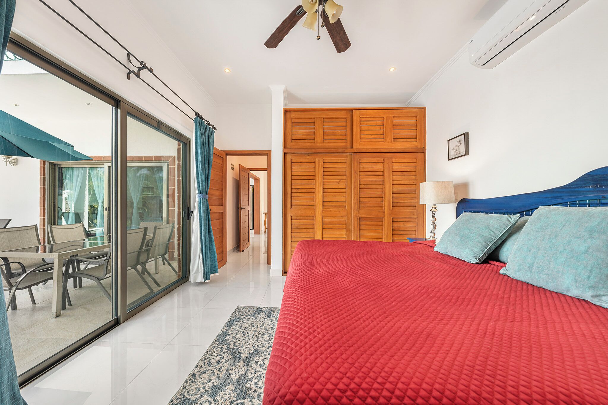 3 bedrooms, WiFi, bed sheets