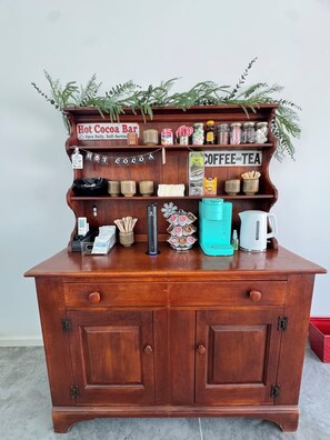 Interior - Stunning 8-bedroom barndo on a 24-acre farm with pond, located on wine trail (Murphysboro)