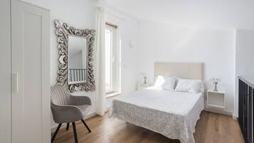 Fer et planche à repasser, Wi-Fi, draps fournis