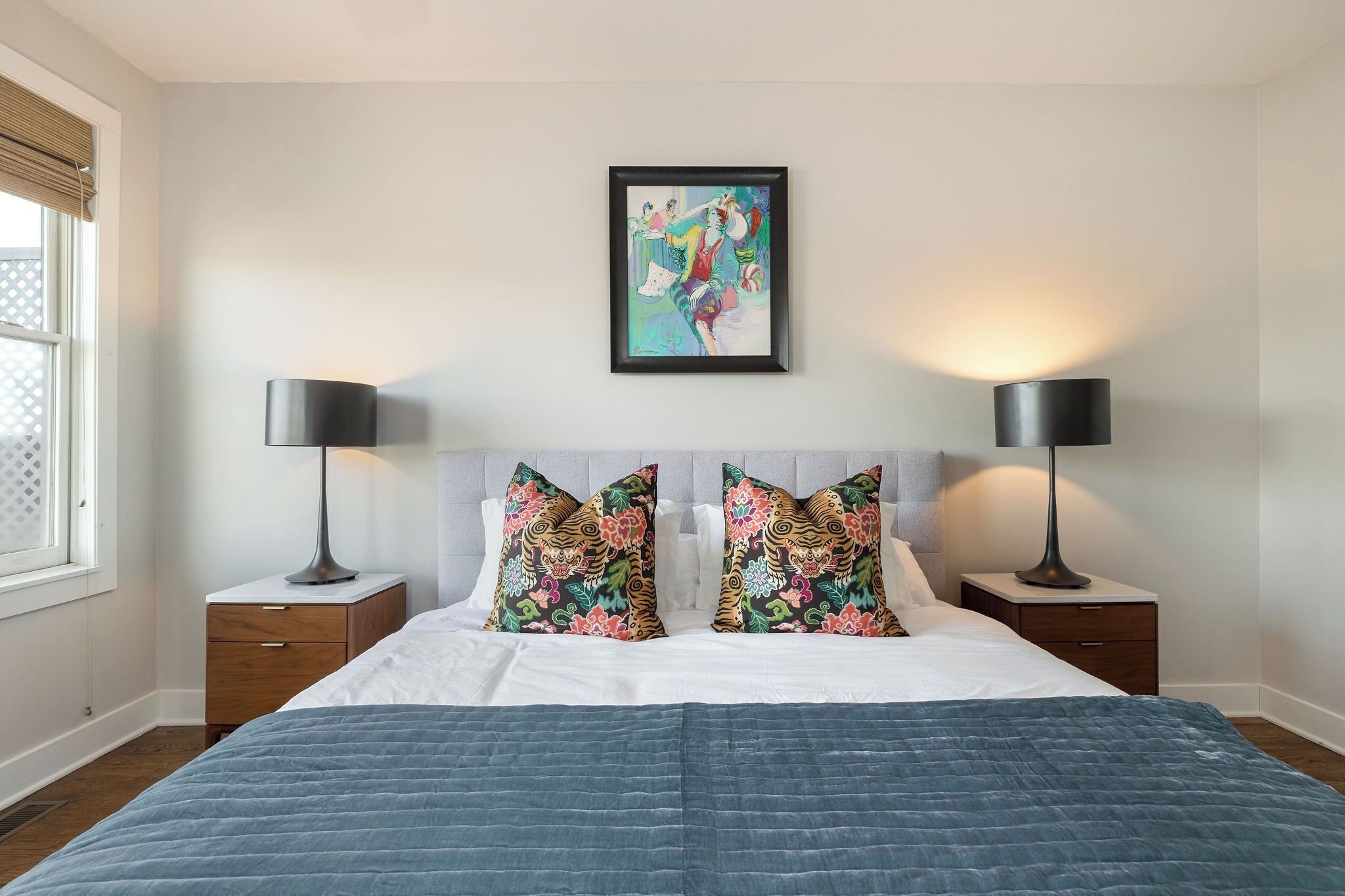 2 soverom, strykejern/-brett, internettilgang og sengetøy