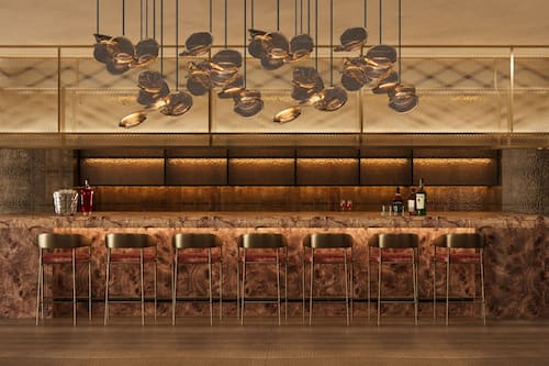 3 bars/lounges