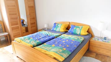 Fer et planche Ă repasser, Wi-Fi, draps fournis