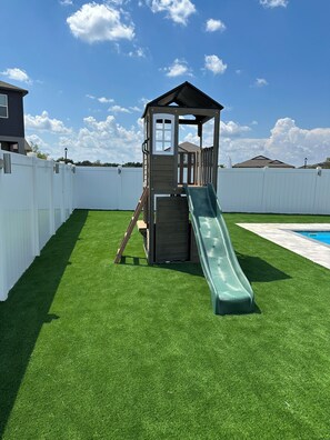 Children’s area - Disney World 15min! Private Pool 4 Bedroom Themed House! (Davenport)