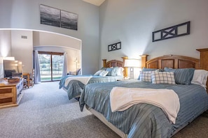 1 bedroom, iron/ironing board, free WiFi, bed sheets - First Floor Room - Pet Friendly! (Wisconsin Dells)