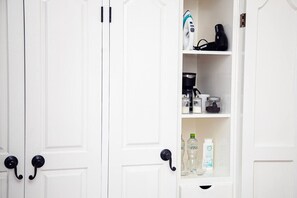 Interior - Room 01 King Size (La Paz)