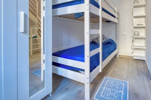 Design Apartment, 2 Bedrooms, Kitchen, Partial Sea View | Memory foam beds, individually decorated, individually furnished - VFH Blue Breeze Holiday Home (Porticello)