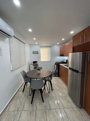 Fridge, microwave, stovetop, coffee/tea maker - Sweet Tropical Apartment#2 Near SJU Airport (Carolina)