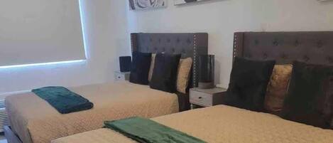 Strygejern/strygebræt, Wi-Fi, sengetøj