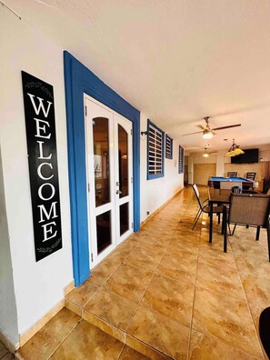 Games room - Eva’s Place: 10 min from Beach & SJU Airport (Carolina)
