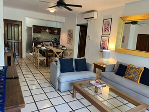 TV, offices - Family-Friendly Apartment in Puerto Vallarta with Pool & A/C (Puerto Vallarta)