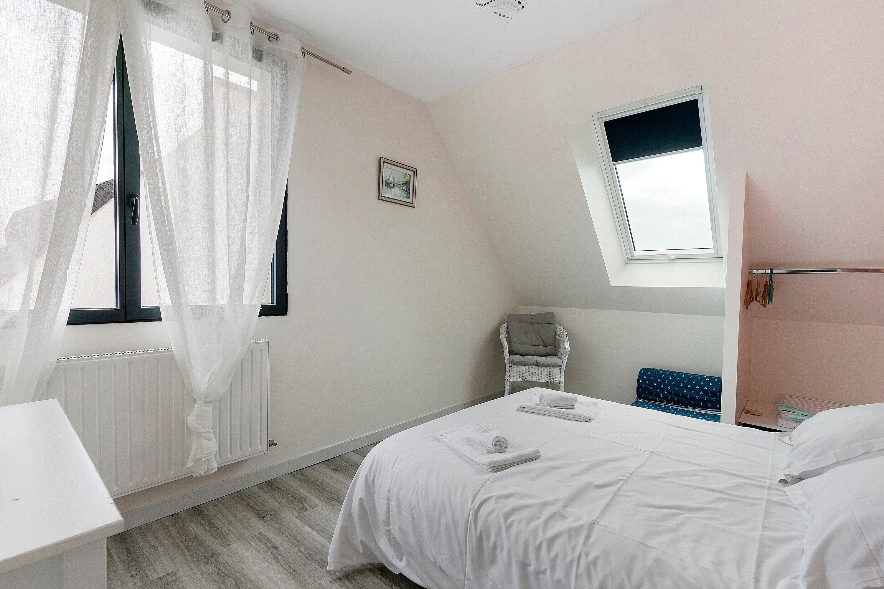 熨斗/熨衫板、Wi-Fi、床單