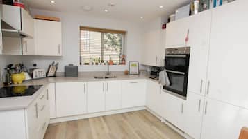 Room, 1 Bedroom | Interior