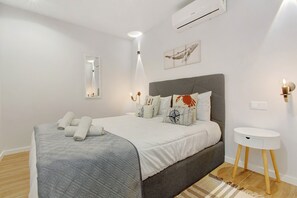 2 habitaciones, tabla de planchar con plancha, wifi y ropa de cama 