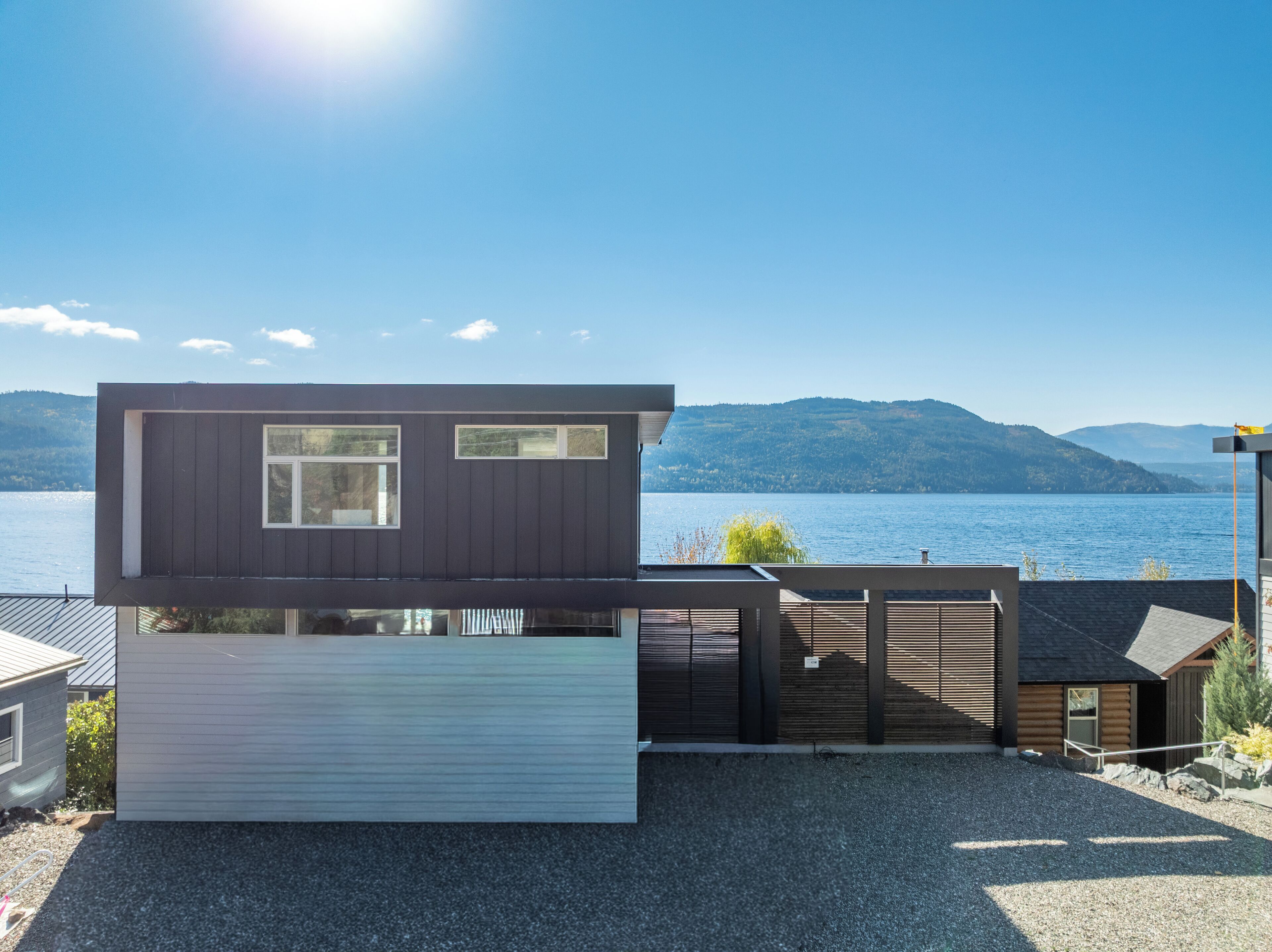 "The Modern" from roadside. Sleeps 8.