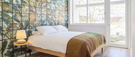 3 quartos, ferros/tábuas de passar roupa, Wi-Fi, roupa de cama