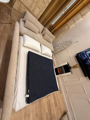 Fer et planche à repasser, accès Internet, draps fournis