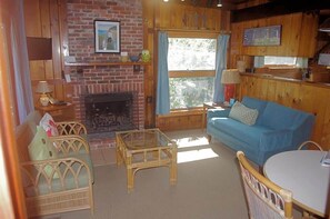 TV, peis og kontorer