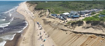 Steps to Lecount Hollow Beach!