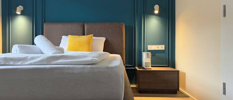 Comfort Single Room, City View