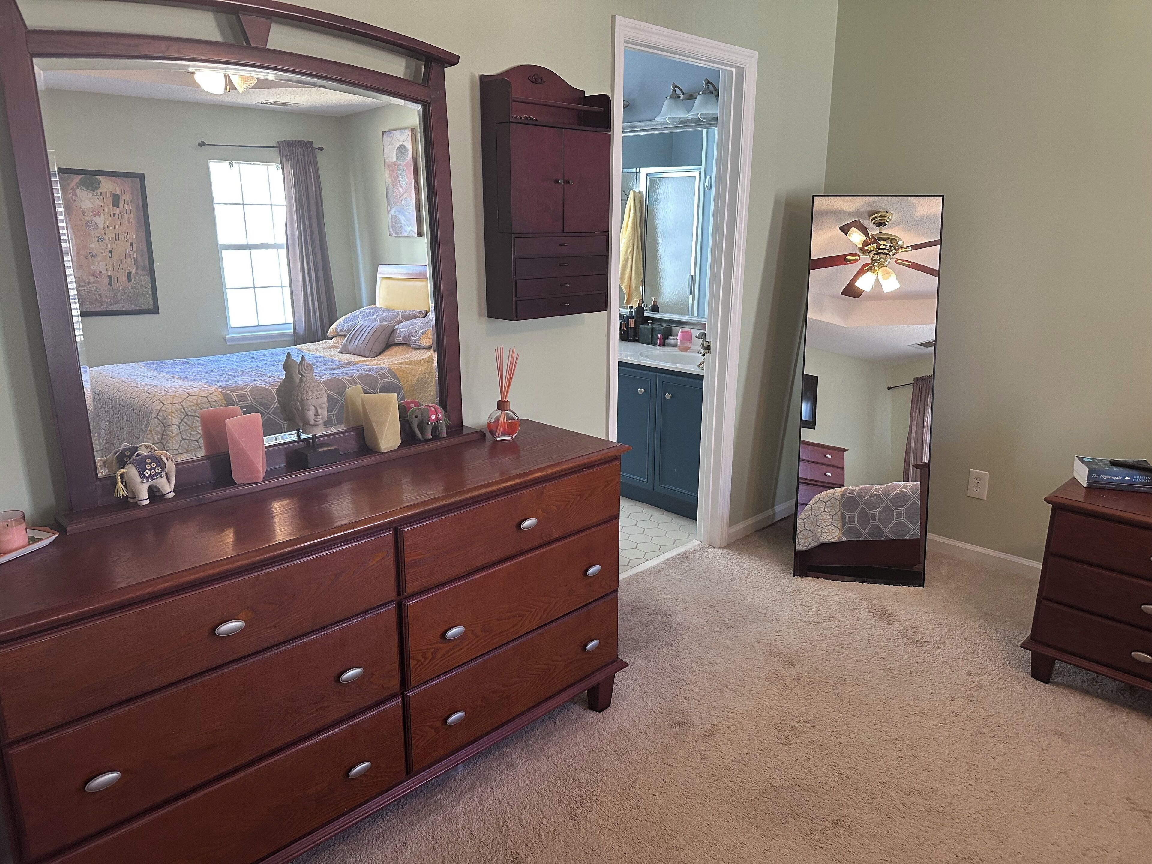 4 chambres, fer et planche à repasser, Wi-Fi, draps fournis