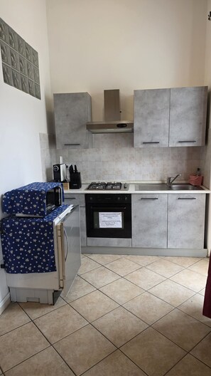 Blackout curtains, iron/ironing board, free WiFi - Casa Manzoni (Novara)