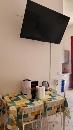 Dining - Casa Manzoni (Novara)