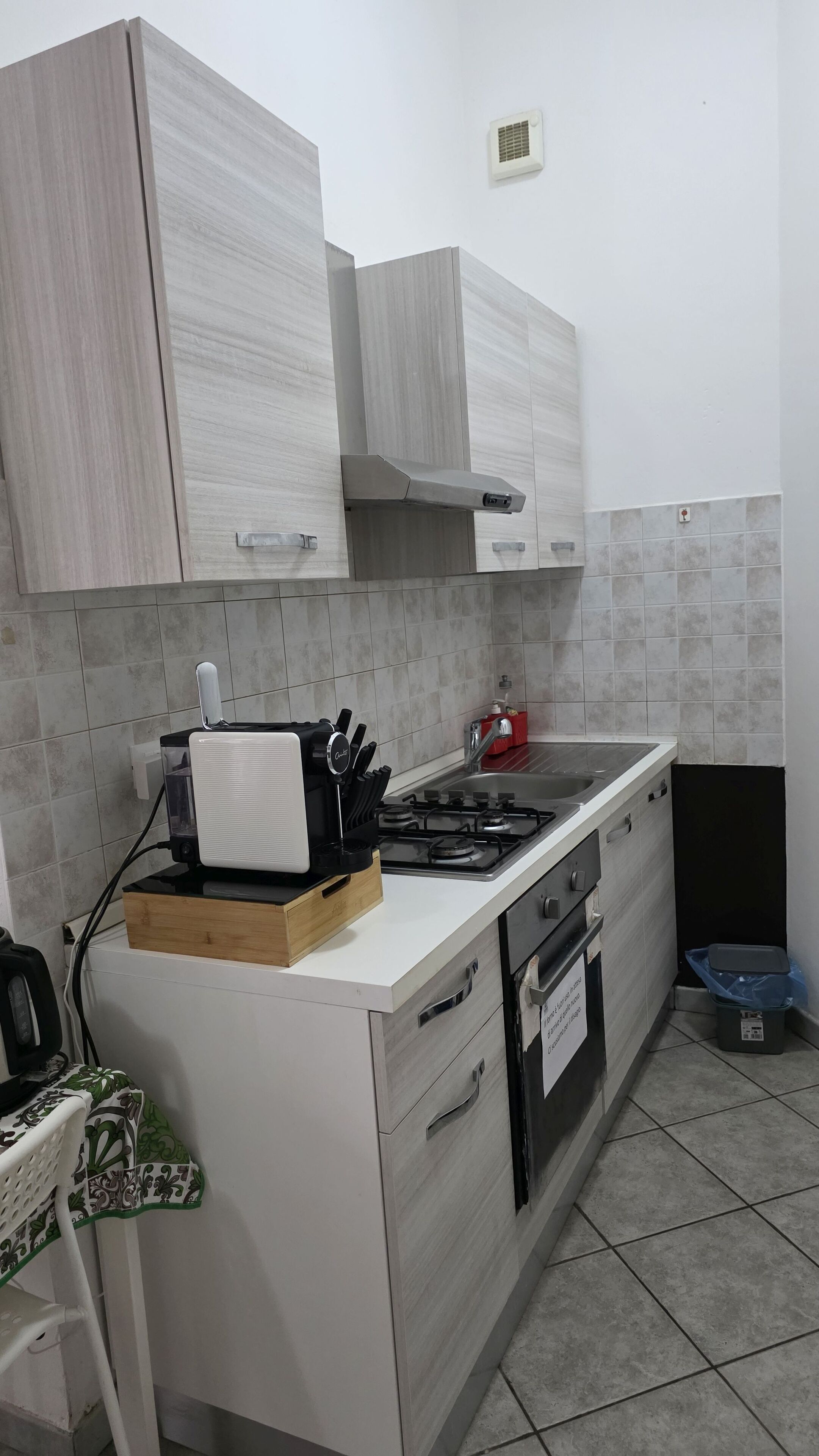 Standard-Apartment, Balkon, Blick auf den Innenhof | Eigene Küche