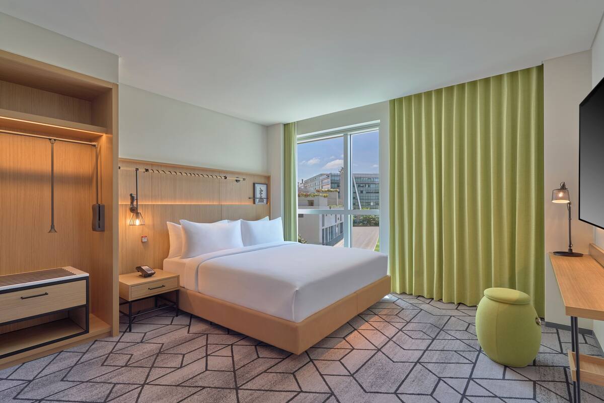 Habitación, 1 cama King size, con acceso para personas discapacitadas | Ropa de cama de alta calidad y minibar