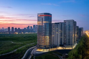 Exterior - Hilton Garden Inn Urumqi Exhibition Center (Ürümqi)