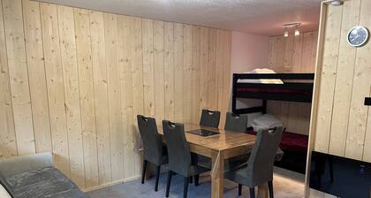 Chalet-style Mont Dore apartment at the foot of the slopes with mountain views!