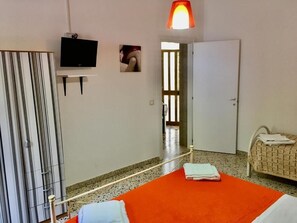 1 Schlafzimmer, Bügeleisen/Bügelbrett, kostenloses WLAN, Bettwäsche