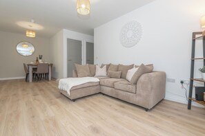 TV - Chapel Allerton Retreat for Families + Parking - Pass the Keys (Leeds)