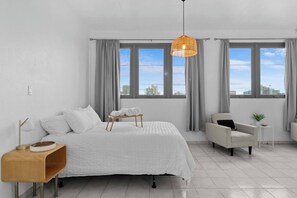 2 Schlafzimmer, Schreibtisch, WLAN, Bettwäsche