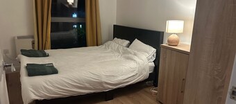 갠모스 플레이스에서의 숙박