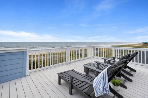 Direct Ocean Views | Sleeps 12 | Private Balcony | Steps to the Sand