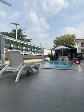 13 outdoor pools - 2020 Hotels katampe. (Abuja)
