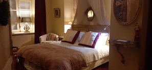 7 Schlafzimmer, Reisekinderbett, Internetzugang, Bettwäsche