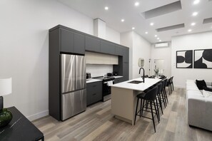 Living area - The Griffin (Montréal)