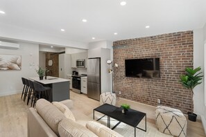 Living area - The Griffin (Montréal)