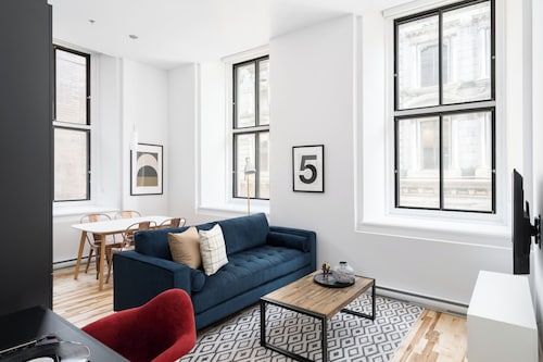 The Alexander Hotel - Old Montreal