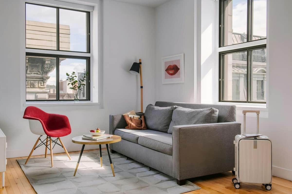 65-inch Smart TV with digital channels, Netflix, Hulu