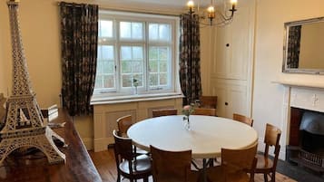 House, Garden View | Dining