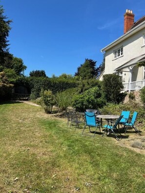 House, Garden View | Outdoor dining - Croydon House (Minehead)