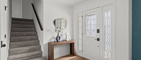 المنشأة من الداخل