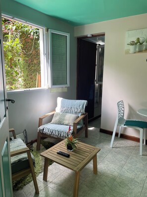 Interior - EMERAUDE - Splendid T2 in a green setting - Clim (Saint-Joseph)