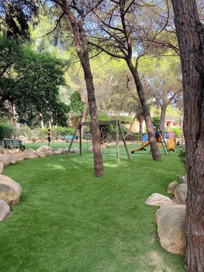 Children’s area - Nice apartment 100 meters from the sea (Santa Margherita di Pula)