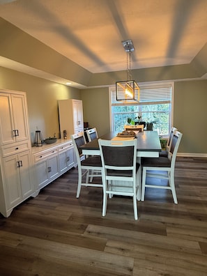 Dining - Commissioning Week
Spacious 4BR Home Near Annapolis & USNA (Crownsville)