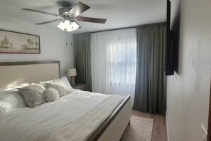 4 bedrooms, iron/ironing board, WiFi, bed sheets